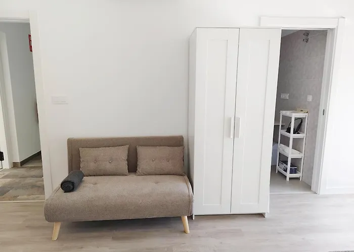 Apartment Pes Na Area 22